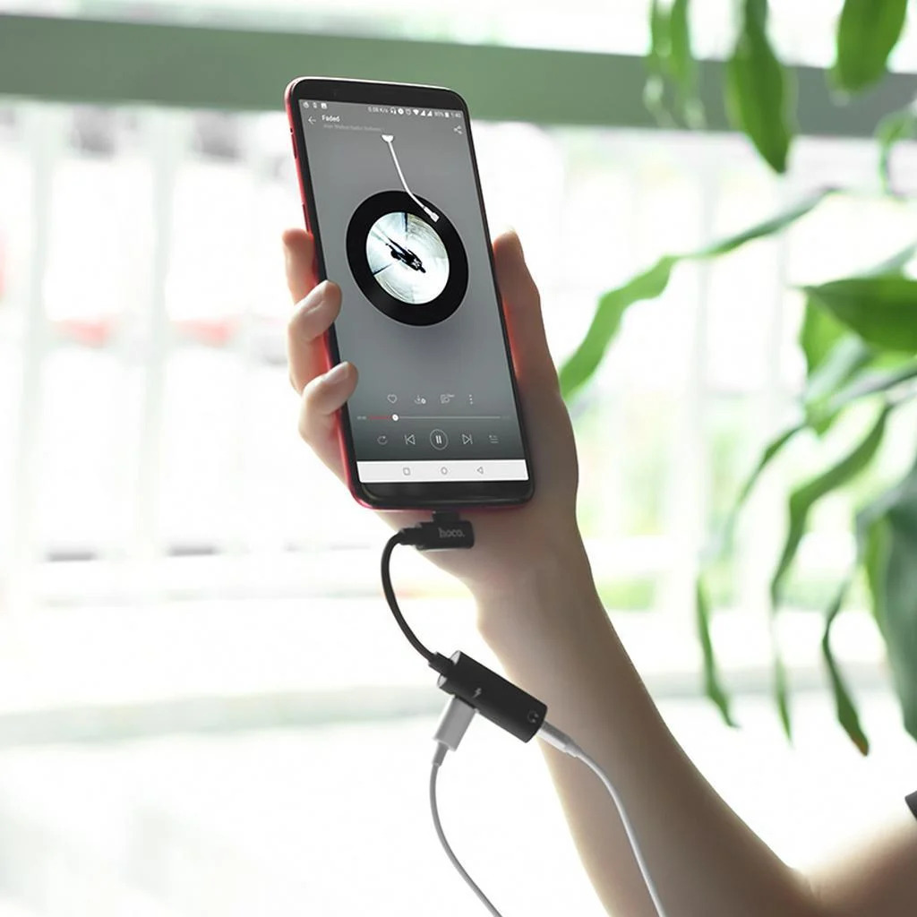 Αντάπτορας Hoco LS19 2 σε 1 USB-C σε USB-C Θηλυκό και 3.5mm Θηλυκό 1.5A Μαύρo Αντάπτορας Hoco LS19 2 σε 1 USB-C σε USB-C Θηλυκό και 3.5mm Θηλυκό 1.5A Μαύρo